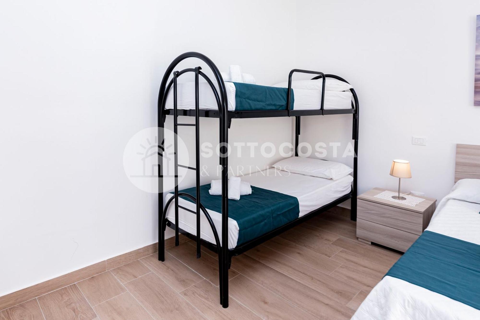 Hotel Lory'S House Porto Cesareo Exterior foto
