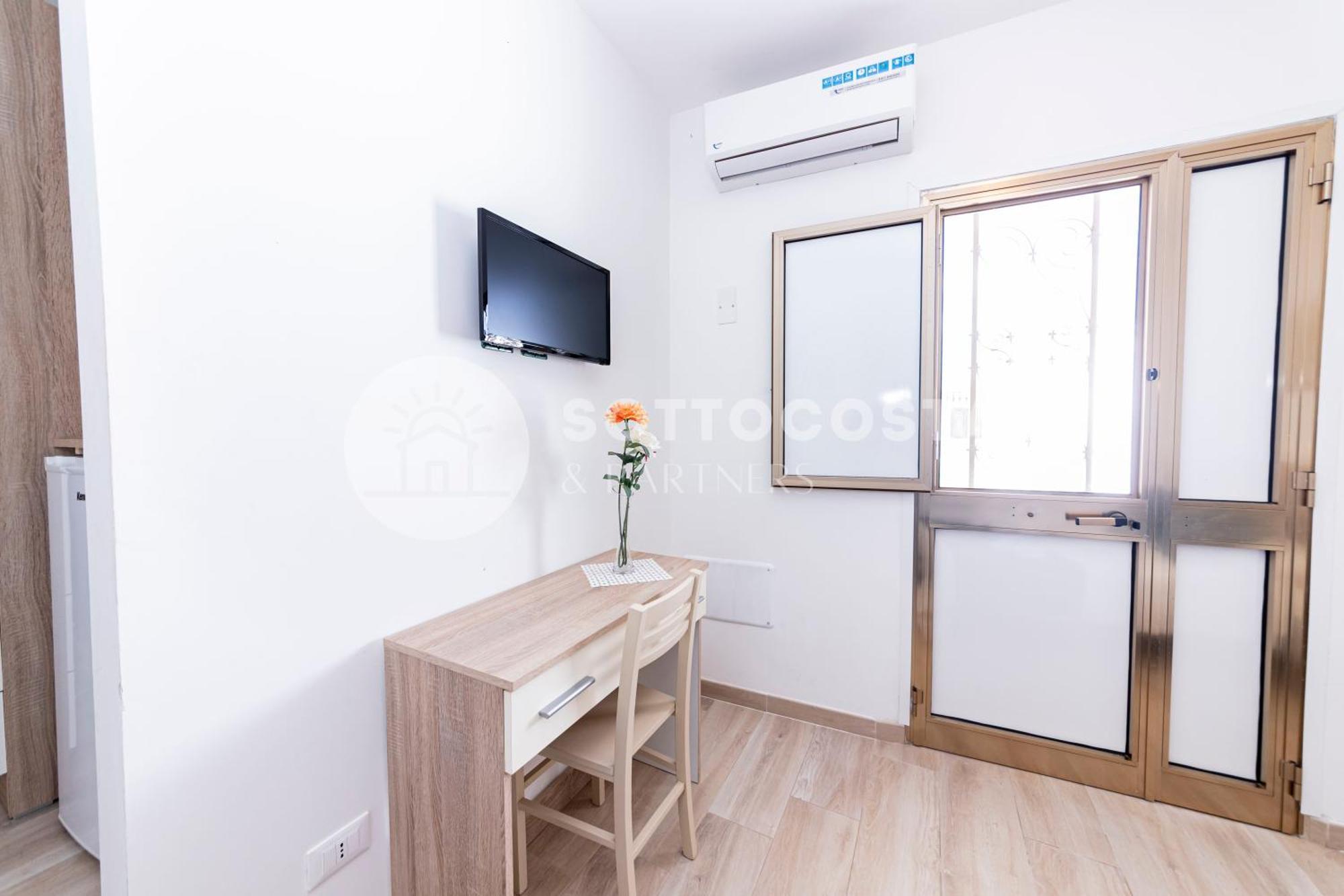 Hotel Lory'S House Porto Cesareo Exterior foto