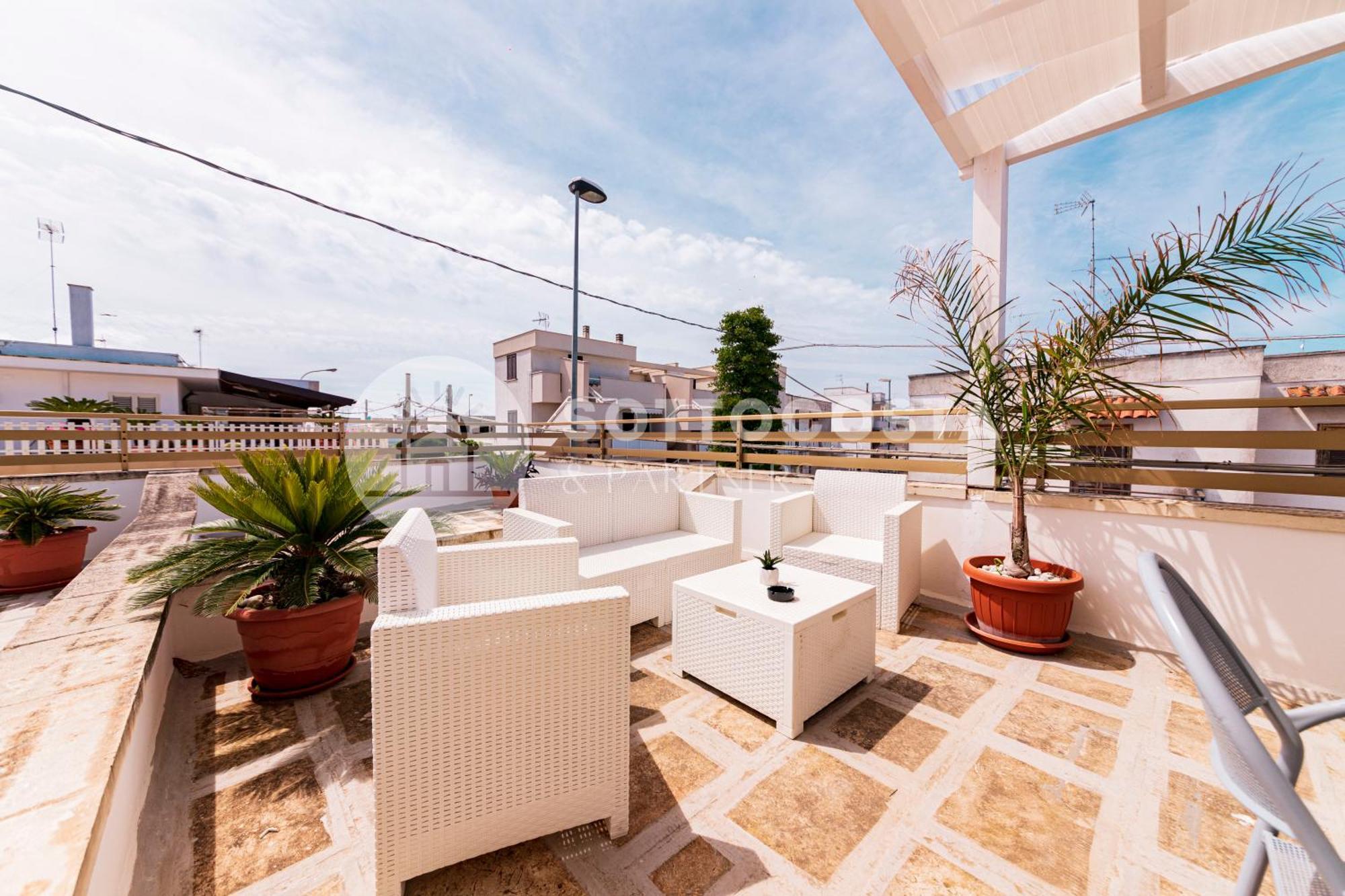 Hotel Lory'S House Porto Cesareo Exterior foto