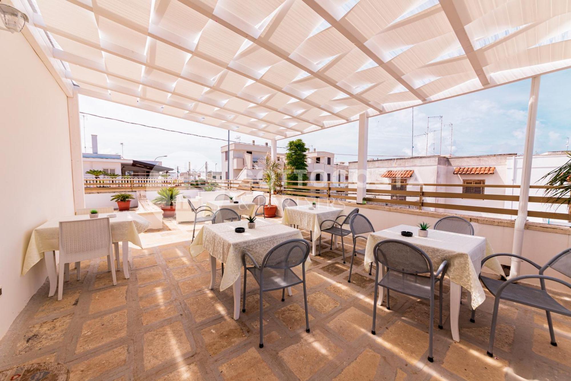 Hotel Lory'S House Porto Cesareo Exterior foto
